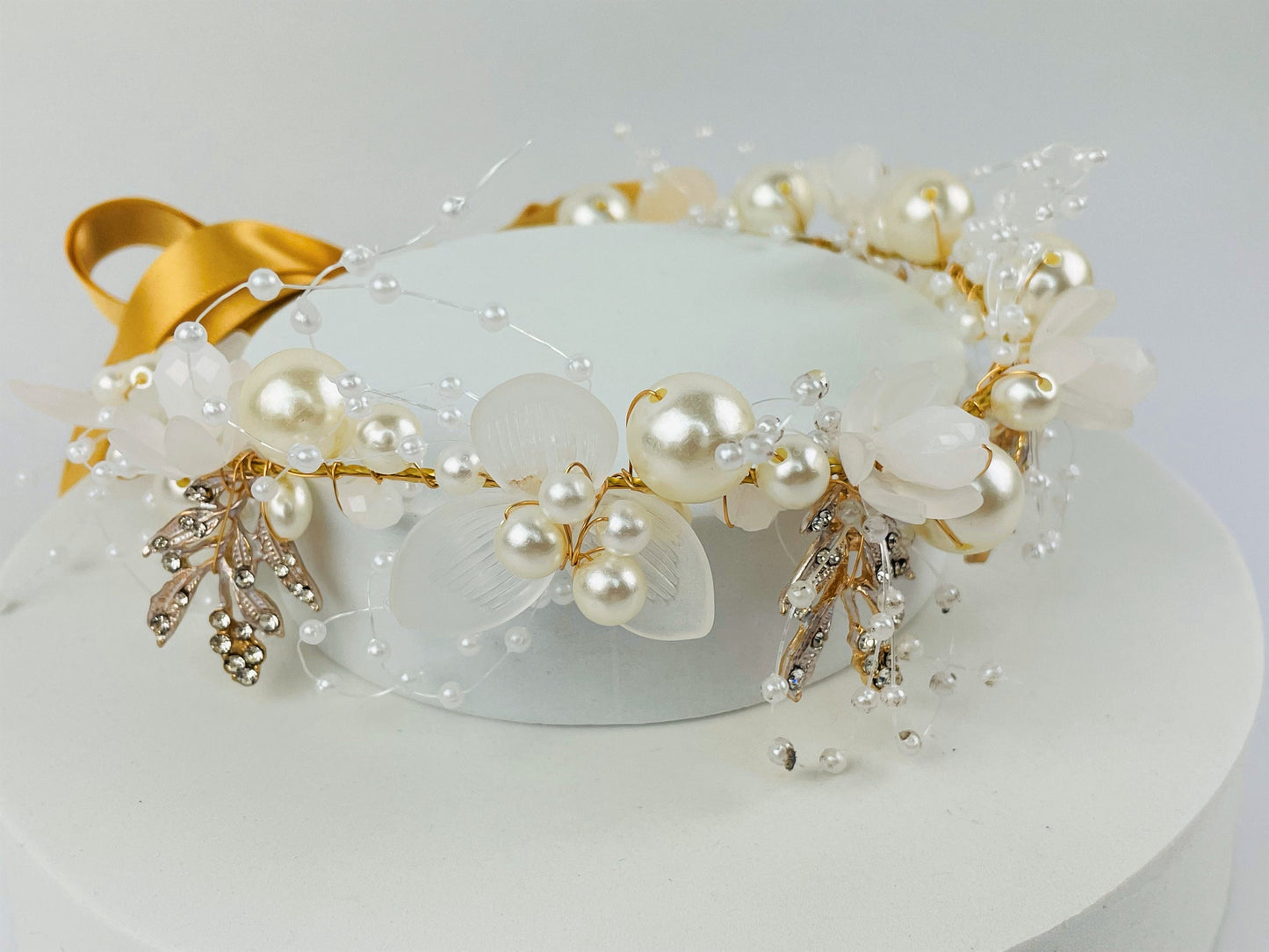 NEW! Pearl and Rhinestone Beaded Collar for Dogs at weddings and proposals