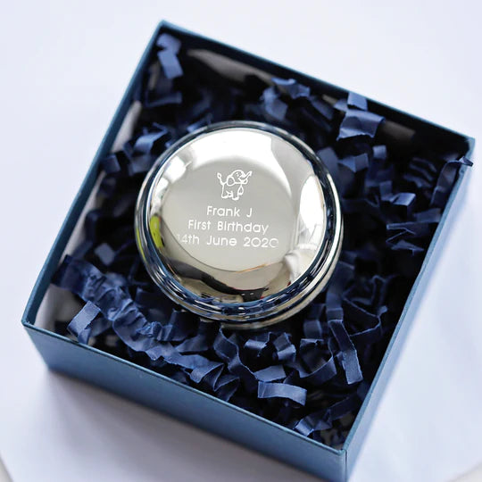 Nickel plated yoyo with your choice of picture and message shown in complimentary gift box