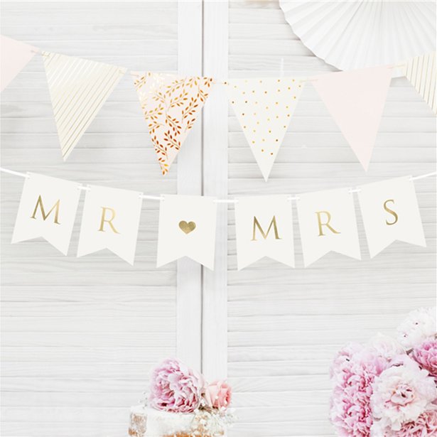 White and gold Mr & Mrs wedding bunting