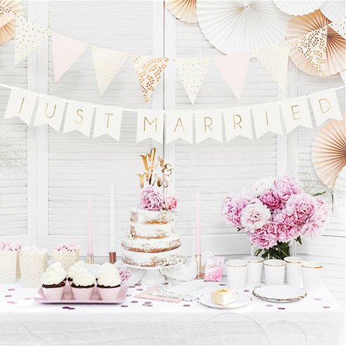 Just married bunting