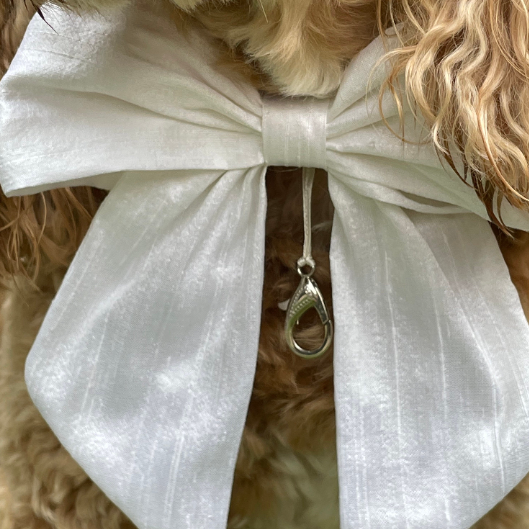 silk dupion bow tie with optional ring carrier
