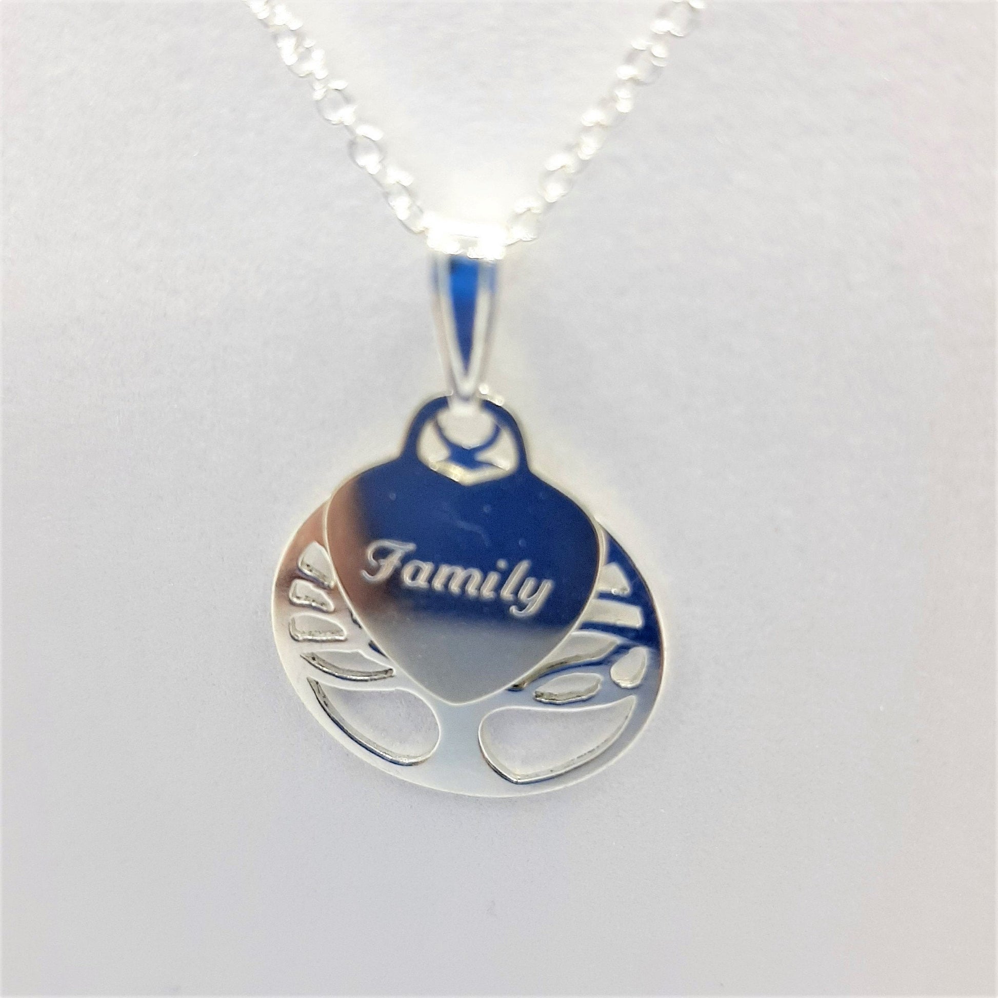 Family Tree pendant with Family heart