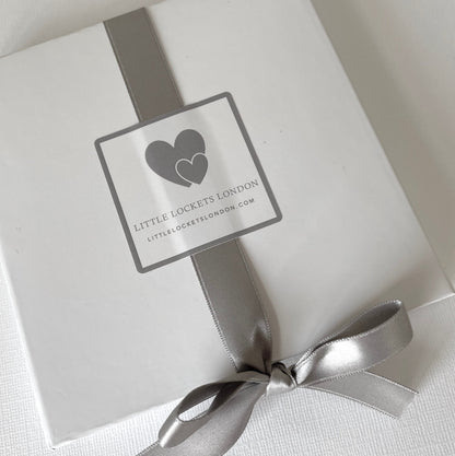 Luxury gift box for wedding charm with hand tied ribbon