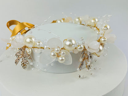 NEW! Pearl and Rhinestone Beaded Collar for Dogs at weddings and proposals
