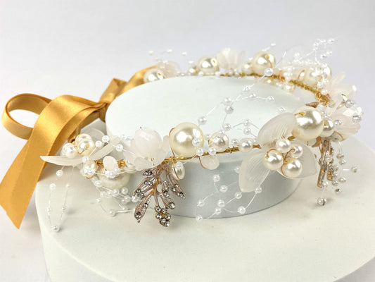 NEW! Pearl and Rhinestone Beaded Collar for Dogs at weddings and proposals